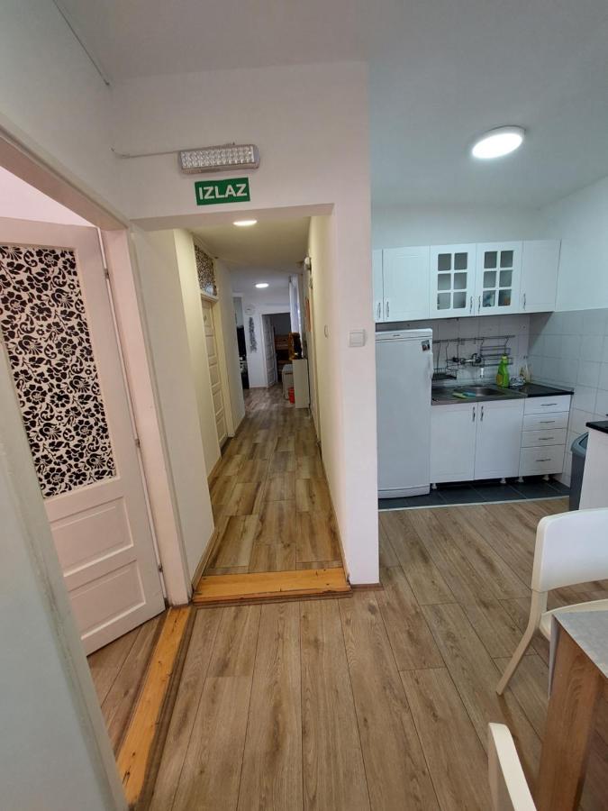 Hostel Inn Downtown Beograd Ngoại thất bức ảnh