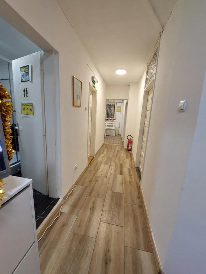Hostel Inn Downtown Beograd Ngoại thất bức ảnh