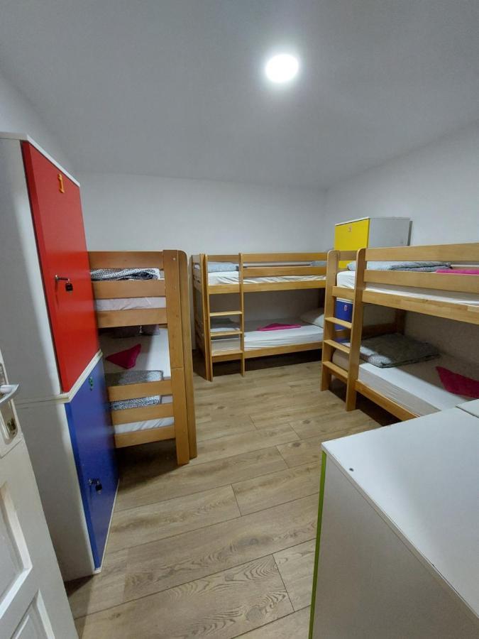 Hostel Inn Downtown Beograd Ngoại thất bức ảnh