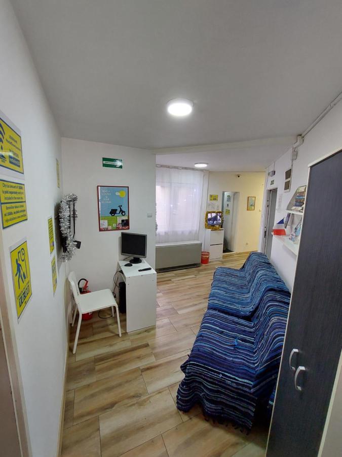 Hostel Inn Downtown Beograd Ngoại thất bức ảnh