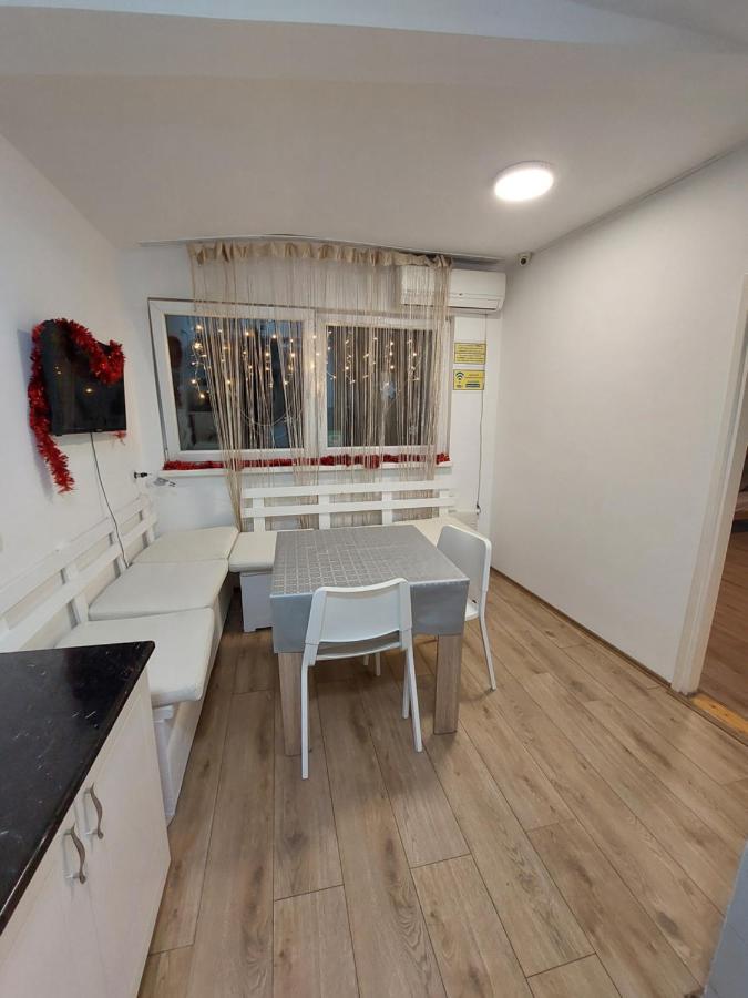 Hostel Inn Downtown Beograd Ngoại thất bức ảnh
