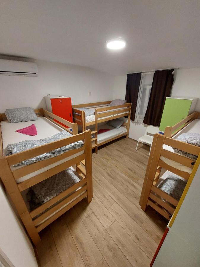 Hostel Inn Downtown Beograd Ngoại thất bức ảnh