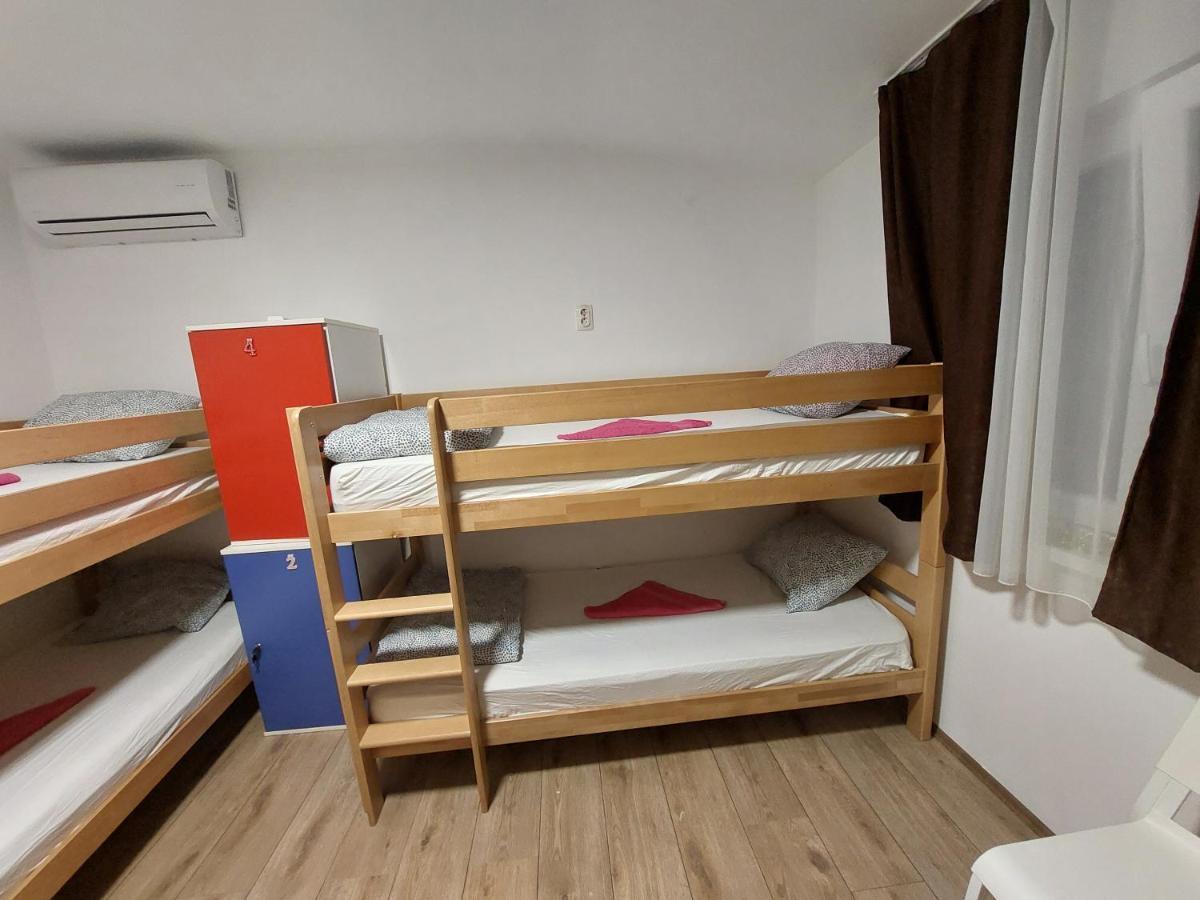 Hostel Inn Downtown Beograd Ngoại thất bức ảnh