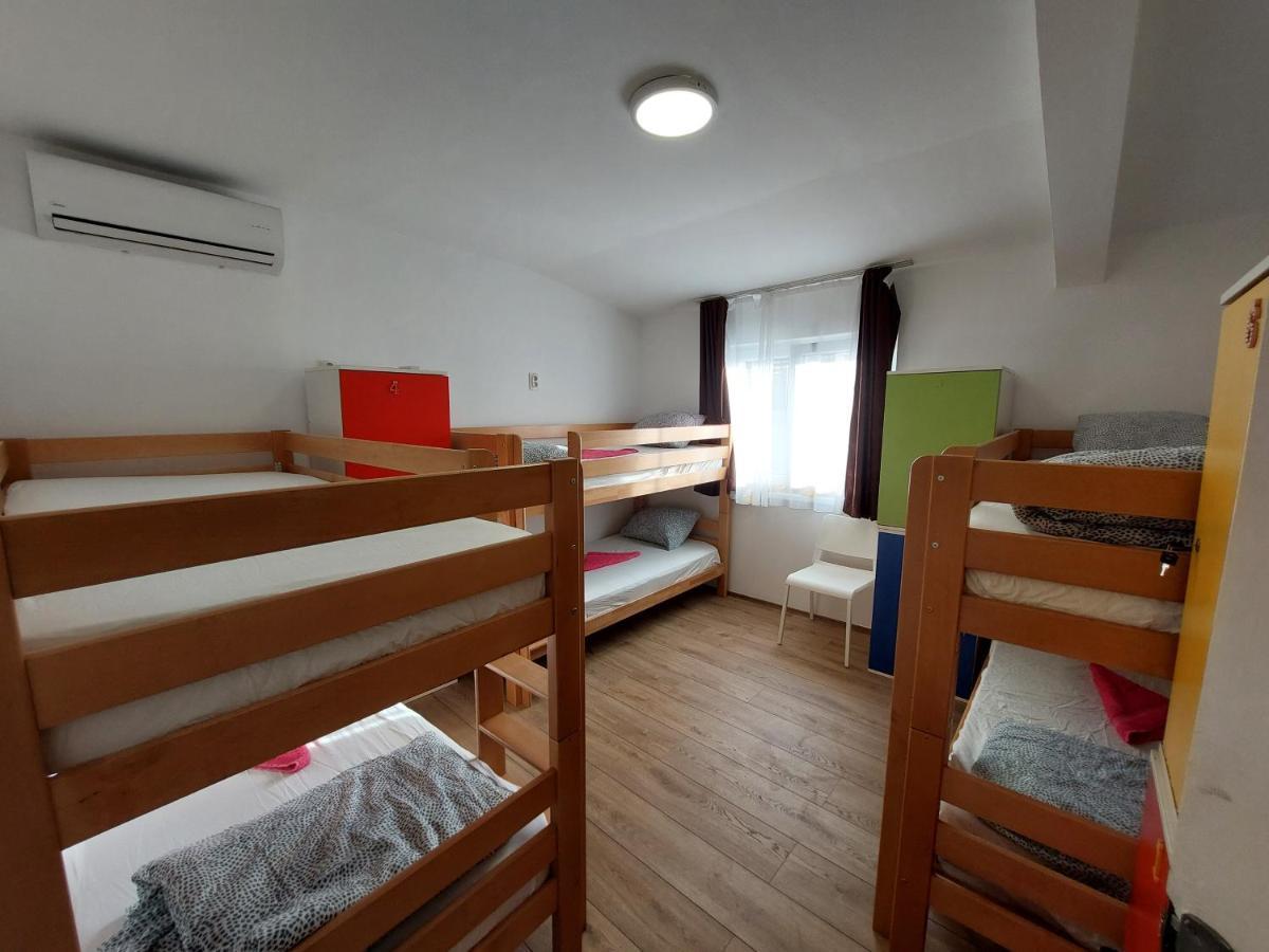 Hostel Inn Downtown Beograd Ngoại thất bức ảnh