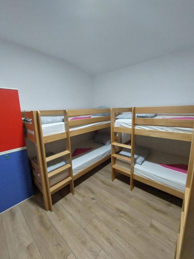 Hostel Inn Downtown Beograd Ngoại thất bức ảnh