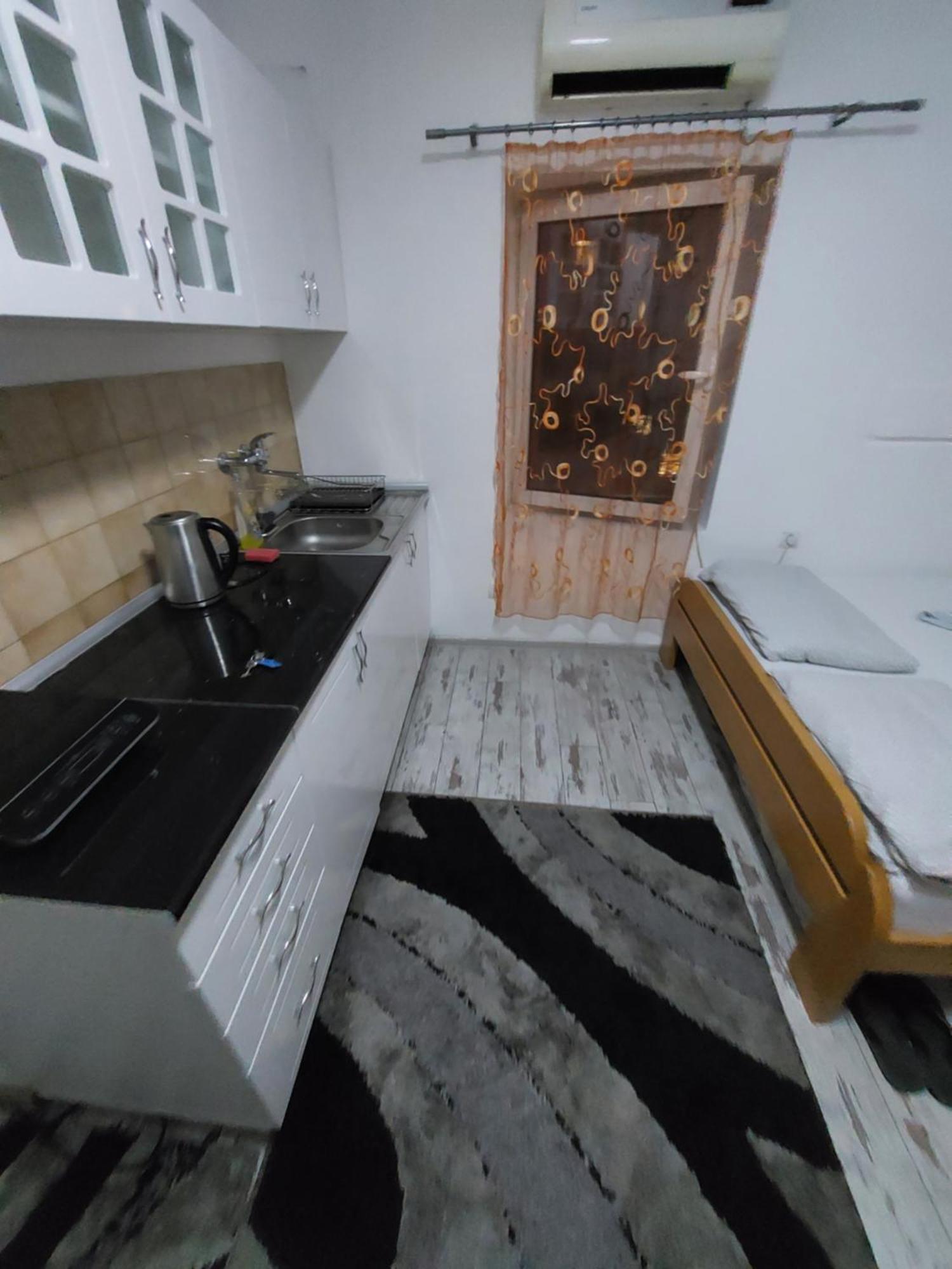 Hostel Inn Downtown Beograd Ngoại thất bức ảnh