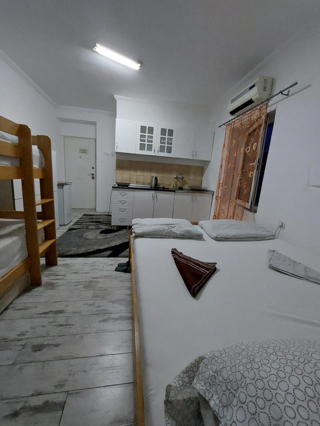 Hostel Inn Downtown Beograd Ngoại thất bức ảnh