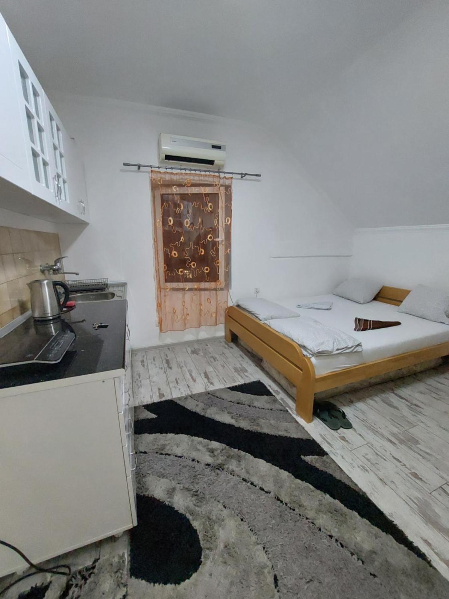 Hostel Inn Downtown Beograd Ngoại thất bức ảnh
