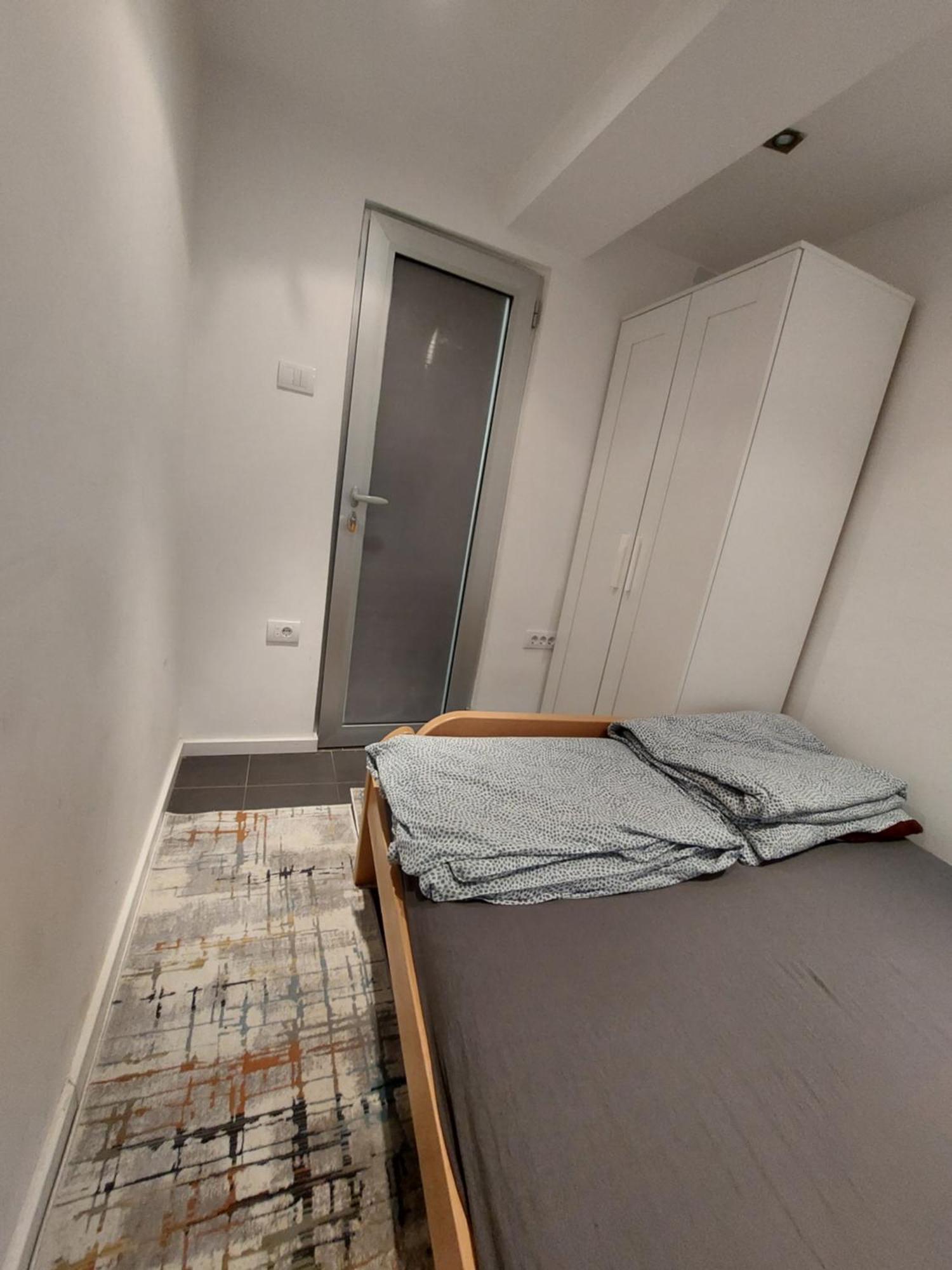 Hostel Inn Downtown Beograd Ngoại thất bức ảnh