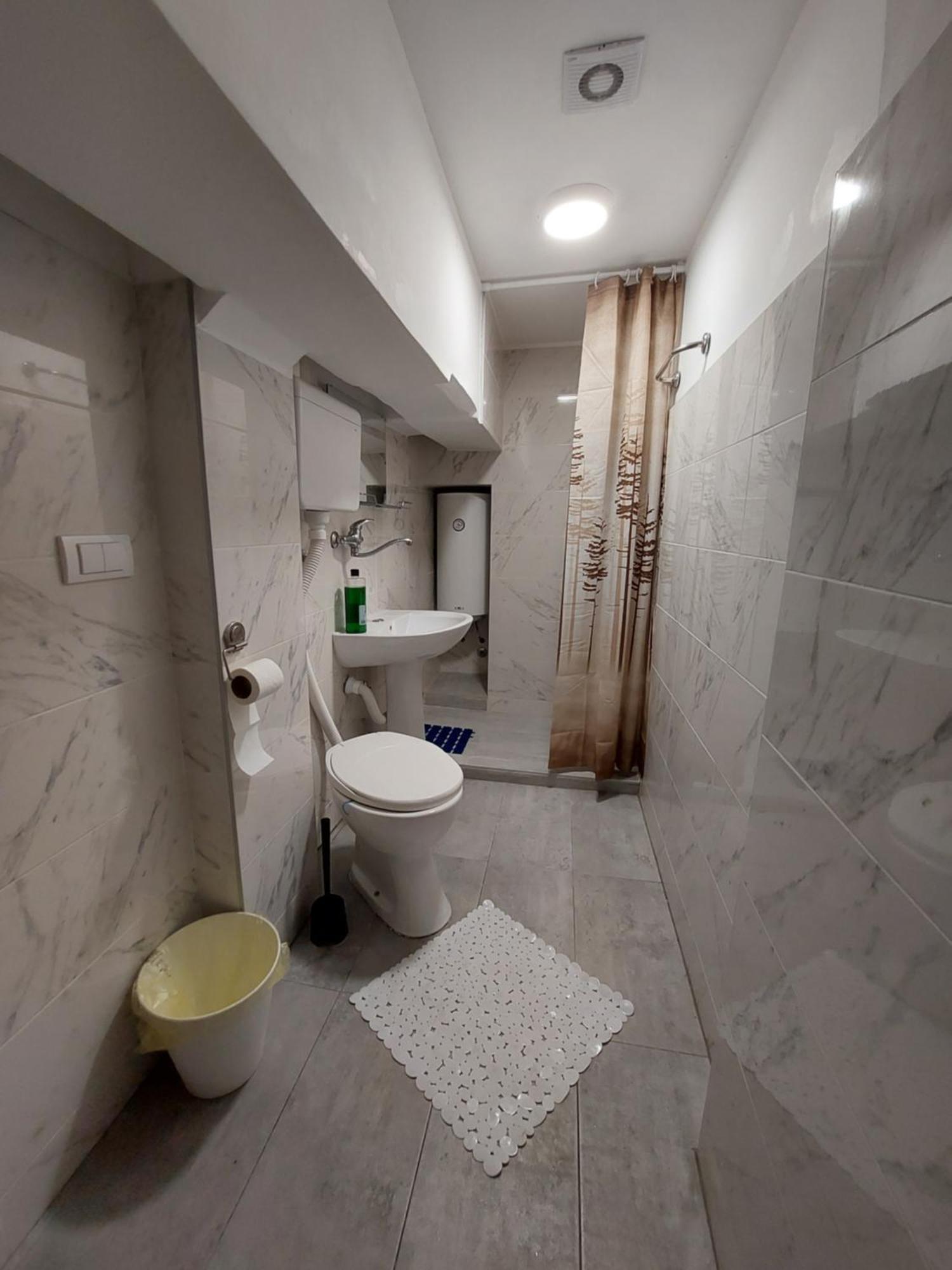 Hostel Inn Downtown Beograd Ngoại thất bức ảnh