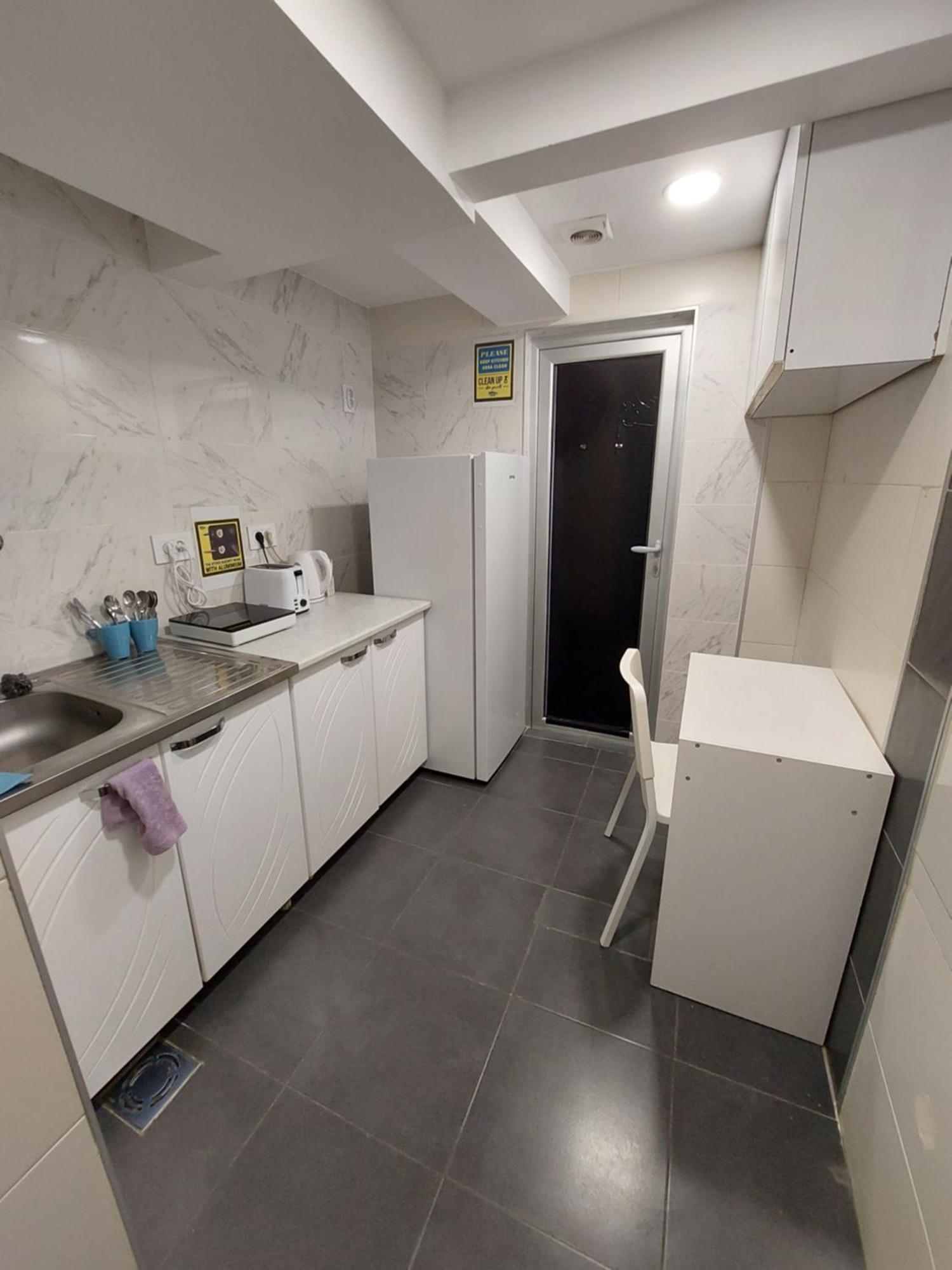 Hostel Inn Downtown Beograd Ngoại thất bức ảnh